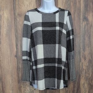 Lovely Melody Plaid Women's Long Sleeve Top S                               R102